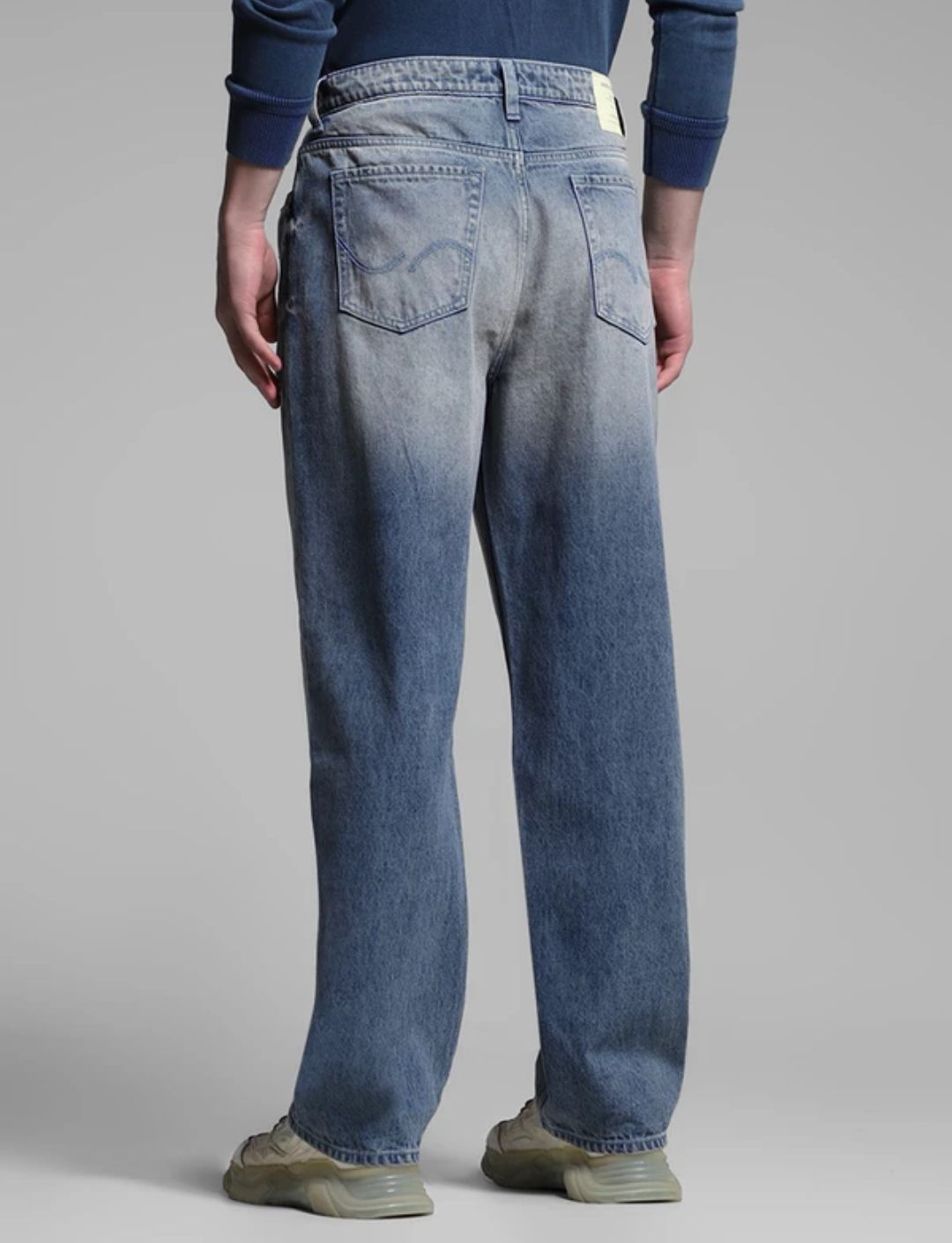JACK & JONES:-Men Loose Fit High Rise Light Blue Jeans