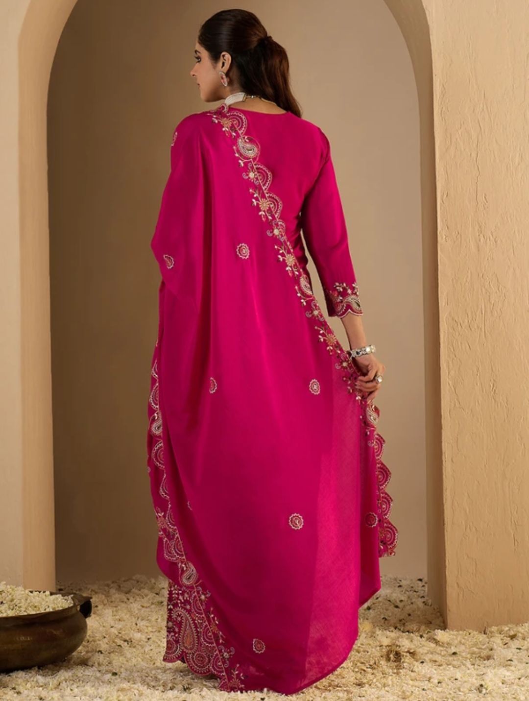 Women Slik Blend Kurta Palazzo Dupatta Set