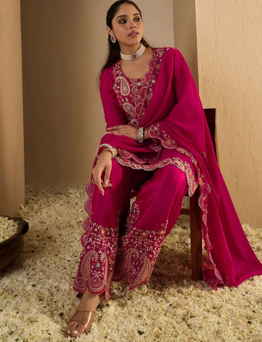 Women Slik Blend Kurta Palazzo Dupatta Set
